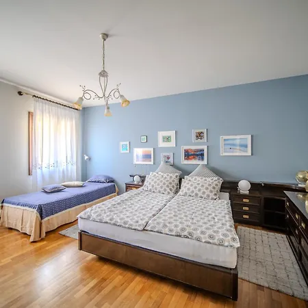 Casa Oltraval Bed and breakfast