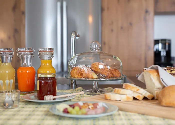 Casa Oltraval Bed and breakfast 3*