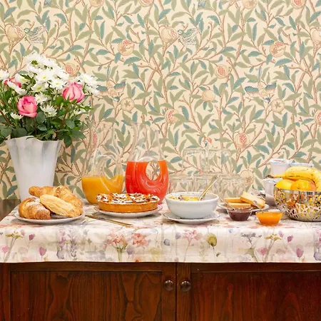 לינה וארוחת בוקר Casa Oltraval