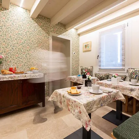 Casa Oltraval 住宿加早餐酒店 瓦尔多比亚德内